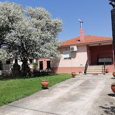 Αξέχαστη Διαμονή - Unforgettable Accommodation Nea Kallikrateia Exteriör bild