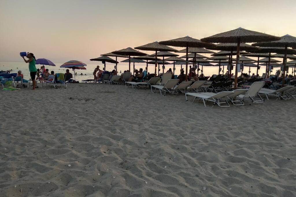 Αξέχαστη Διαμονή - Unforgettable Accommodation Nea Kallikrateia Exteriör bild